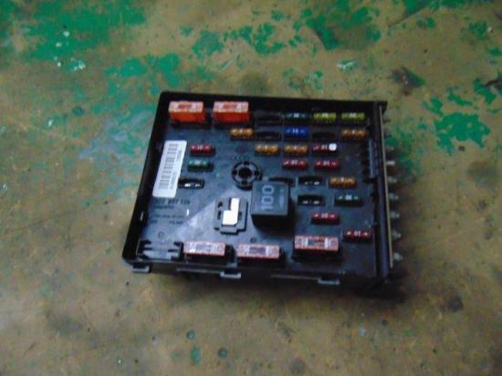 Sicherungskasten VW PASSAT VARIANT (3C5) 2.0 TDI 103 KW 3C0937125 Bild Sicherungskasten VW PASSAT VARIANT (3C5) 2.0 TDI 103 KW 3C0937125