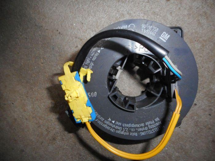Airbag Kontakteinheit Wickelfeder 90588758 4201 OPEL ASTRA G COUPE (F07_) 2.2 16V 108 KW 90588758 Bild Airbag Kontakteinheit Wickelfeder 90588758 4201 OPEL ASTRA G COUPE (F07_) 2.2 16V 108 KW 90588758