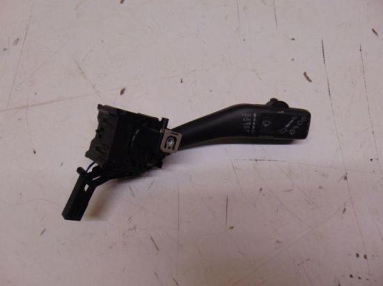 Lenkstockschalter rechts Wischerhebel VW GOLF PLUS (5M1, 521) 1.9 TDI 77 KW 1K0953519J Bild Lenkstockschalter rechts Wischerhebel VW GOLF PLUS (5M1, 521) 1.9 TDI 77 KW 1K0953519J