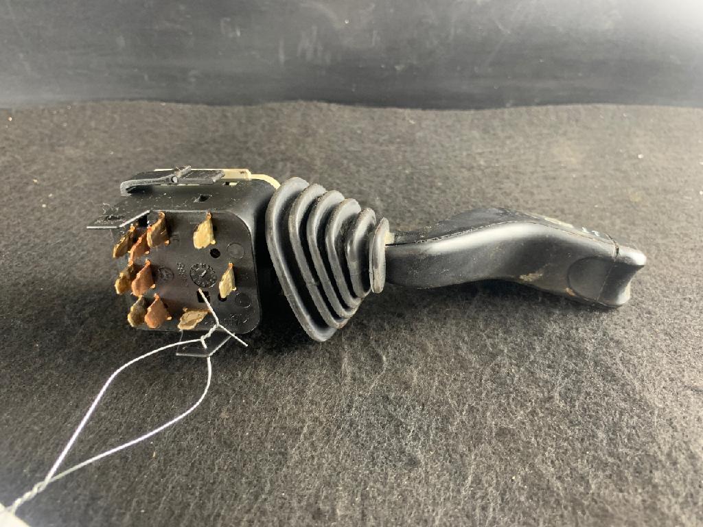 Blinkerschalter OPEL Corsa B (S93) 09181010
