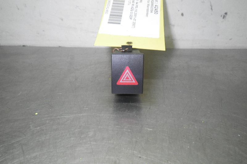 Schalter für Warnblinker VW Polo IV (9N)