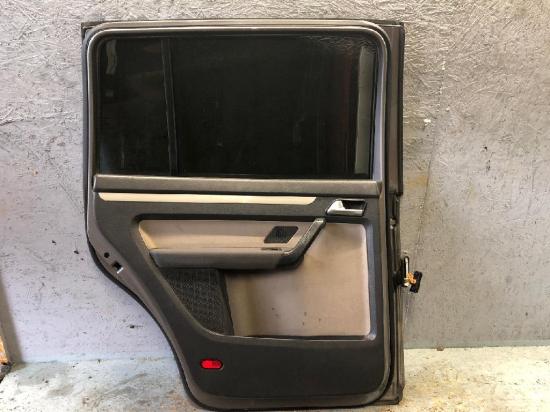 Tür links hinten VW Touran I (1T1) 1T0833055S Bild Tür links hinten VW Touran I (1T1) 1T0833055S