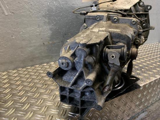 Schaltgetriebe AUDI A4 Avant (8D, B5) DDU Bild Schaltgetriebe AUDI A4 Avant (8D, B5) DDU