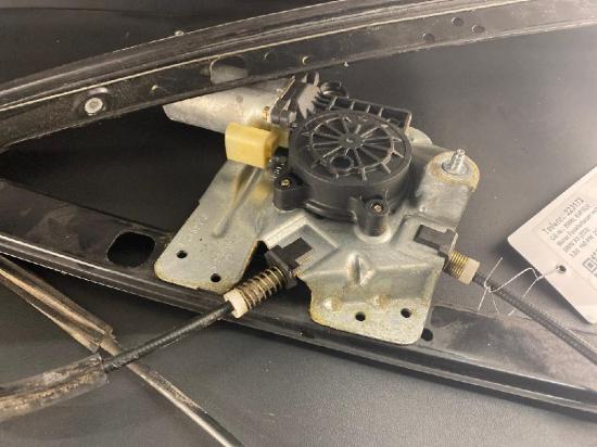 Motor Fensterheber rechts vorne BMW X5 (E53) 67628381020 Bild Motor Fensterheber rechts vorne BMW X5 (E53) 67628381020