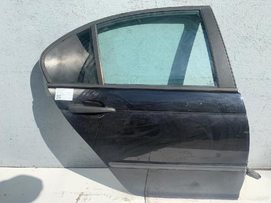 Tür rechts hinten BMW 3er (E46) Bild Tür rechts hinten BMW 3er (E46)