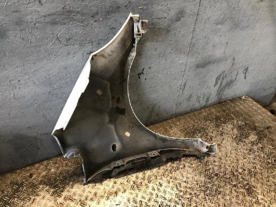 Kotflügel links vorne MERCEDES-BENZ A-Klasse (W168) A1688800718 Bild Kotflügel links vorne MERCEDES-BENZ A-Klasse (W168) A1688800718
