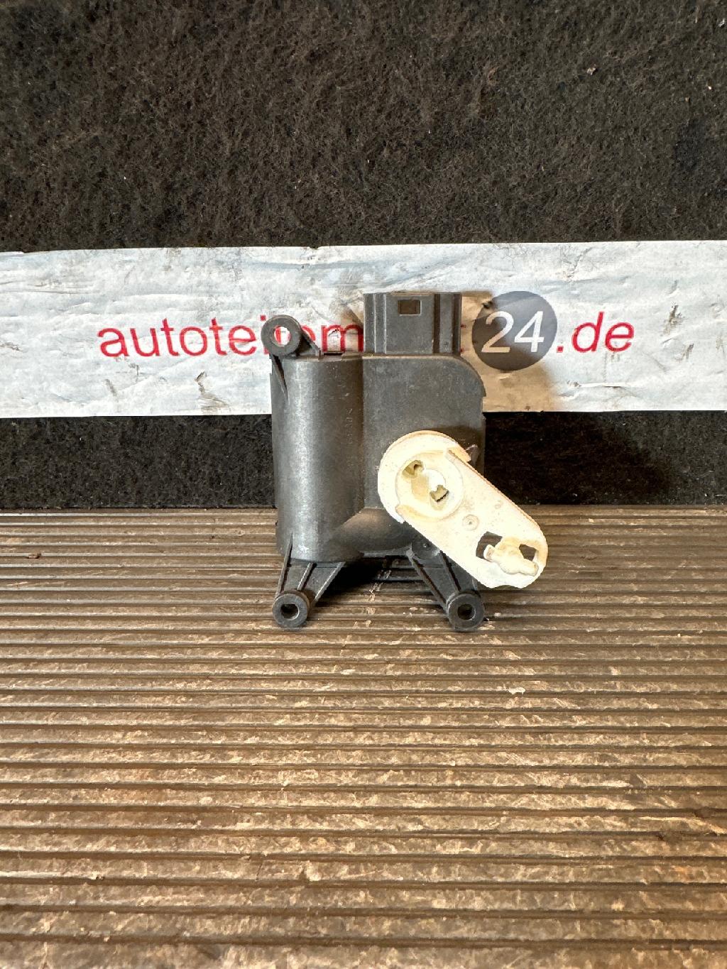 Stellelement für Heizung VW Passat B6 Variant (3C5) 3C0907511B