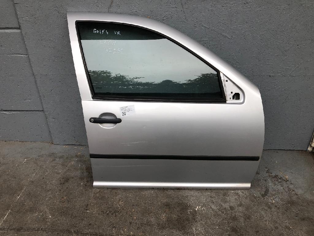 Tür rechts vorne VW Golf IV (1J) 1J4831056H Bild Tür rechts vorne VW Golf IV (1J) 1J4831056H