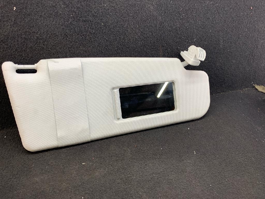 Sonnenblende rechts VW Polo IV (9N, 9A) 6Q0857552F FKZ Bild Sonnenblende rechts VW Polo IV (9N, 9A) 6Q0857552F FKZ