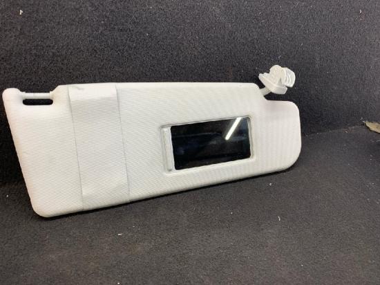 Sonnenblende rechts VW Polo IV (9N, 9A) 6Q0857552F FKZ Bild Sonnenblende rechts VW Polo IV (9N, 9A) 6Q0857552F FKZ