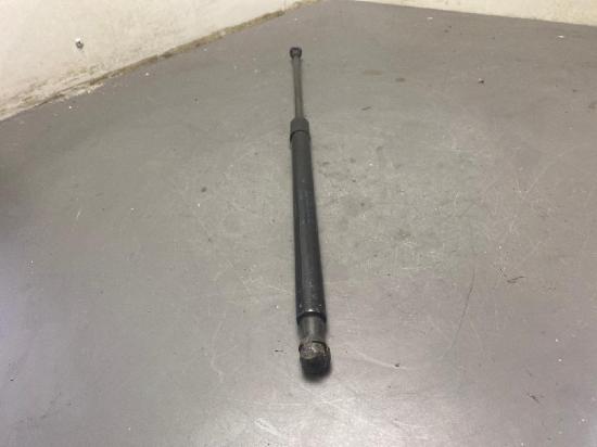 Heckklappendämpfer AUDI A3 (8P) 8P3827552 Bild Heckklappendämpfer AUDI A3 (8P) 8P3827552