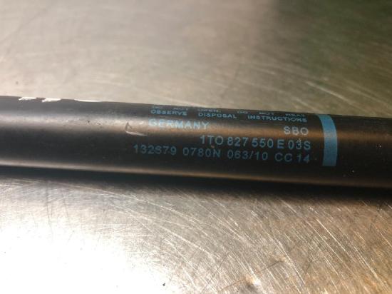 Heckklappendämpfer VW Touran I (1T1) 1T0827550E Bild Heckklappendämpfer VW Touran I (1T1) 1T0827550E