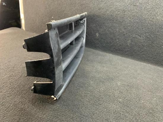 Blende NebelScheinwerfer links VW Polo IV (9N Bild Blende NebelScheinwerfer links VW Polo IV (9N
