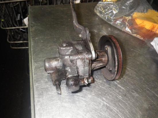 Servopumpe BMW 3er (E36) 1141045 Bild Servopumpe BMW 3er (E36) 1141045