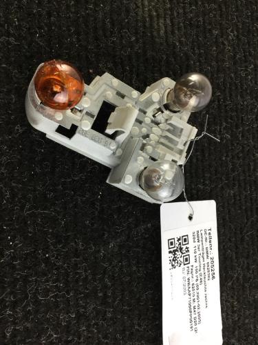 Lampenträger Heckleuchte rechts BMW 3er Touring (E46) 6928382 Bild Lampenträger Heckleuchte rechts BMW 3er Touring (E46) 6928382