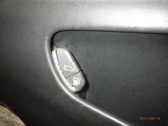 Schalter für Tankklappe VOLVO V70 I (875, 876) 9162946 Bild Schalter für Tankklappe VOLVO V70 I (875, 876) 9162946