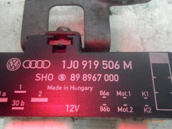 Steuergerät Elektrolüfter Motorkühlung VW Polo IV (9N, 9A) Bild Steuergerät Elektrolüfter Motorkühlung VW Polo IV (9N, 9A)