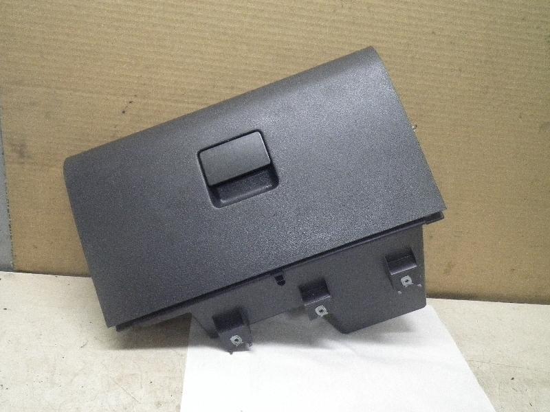 Handschuhfach VW Fox Schrägheck (5Z) Bild Handschuhfach VW Fox Schrägheck (5Z)