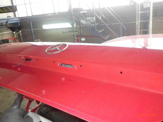Heckklappe / Heckdeckel MERCEDES-BENZ 124 Stufenheck (W124) Bild Heckklappe / Heckdeckel MERCEDES-BENZ 124 Stufenheck (W124)