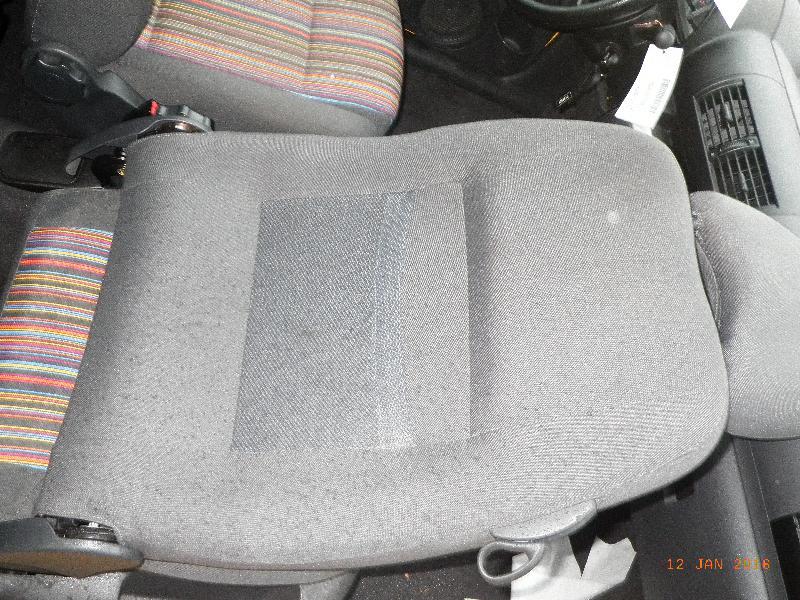Sitz rechts vorne VW Fox Schrägheck (5Z) Bild Sitz rechts vorne VW Fox Schrägheck (5Z)