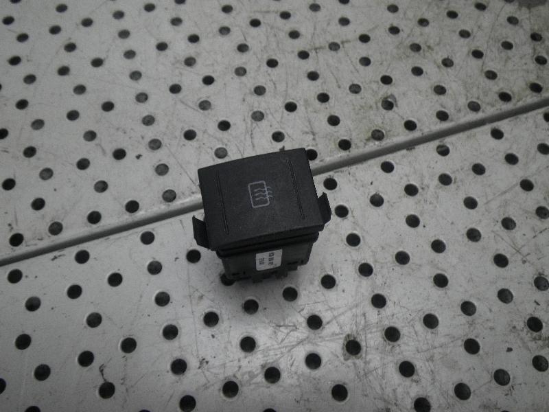 Schalter für Heckscheibe VW Polo IV (9N, 9A) Bild Schalter für Heckscheibe VW Polo IV (9N, 9A)