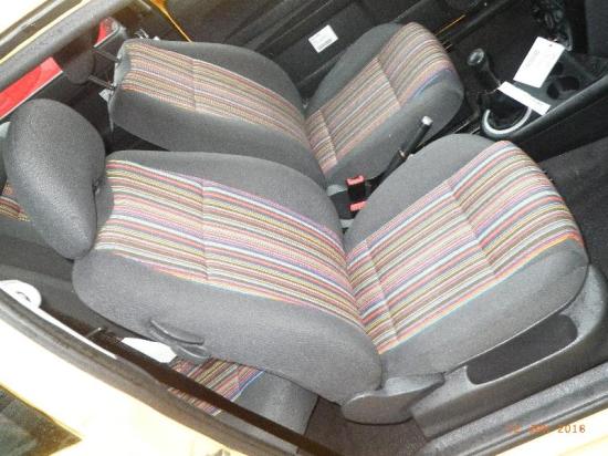 Sitz rechts vorne VW Fox Schrägheck (5Z) Bild Sitz rechts vorne VW Fox Schrägheck (5Z)