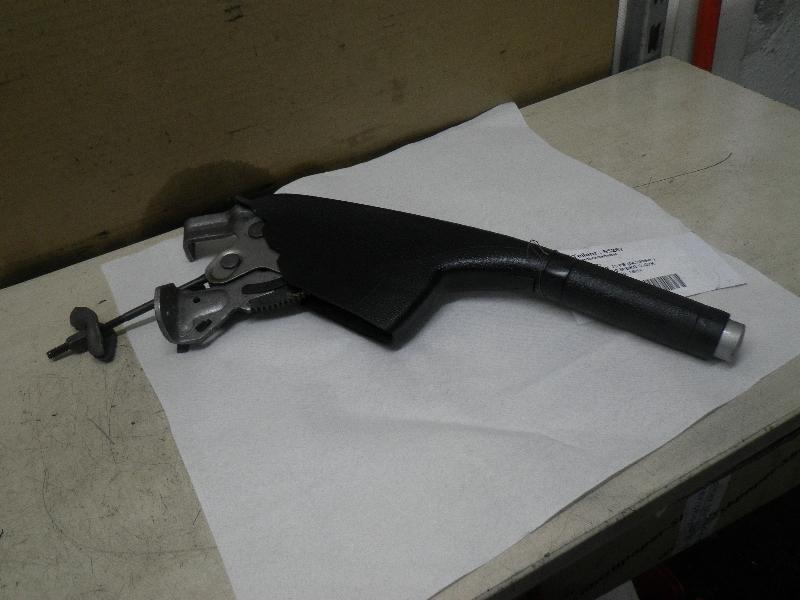 Handbremshebel VW Fox Schrägheck (5Z) Bild Handbremshebel VW Fox Schrägheck (5Z)