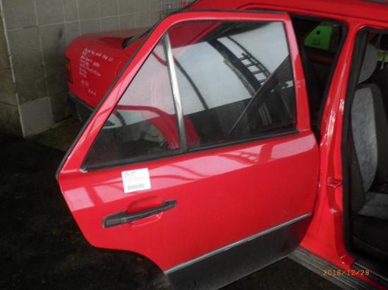 Tür rechts hinten MERCEDES-BENZ 124 Stufenheck (W124) Bild Tür rechts hinten MERCEDES-BENZ 124 Stufenheck (W124)