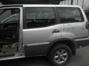 Tür links hinten NISSAN Terrano II (R20) 825030F615 821011F230