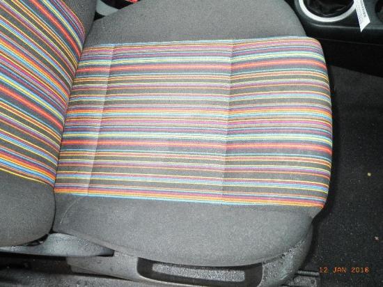 Sitz rechts vorne VW Fox Schrägheck (5Z) Bild Sitz rechts vorne VW Fox Schrägheck (5Z)