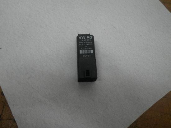 Relais für Glühanlage VW Fox Schrägheck (5Z) 038907281D Bild Relais für Glühanlage VW Fox Schrägheck (5Z) 038907281D