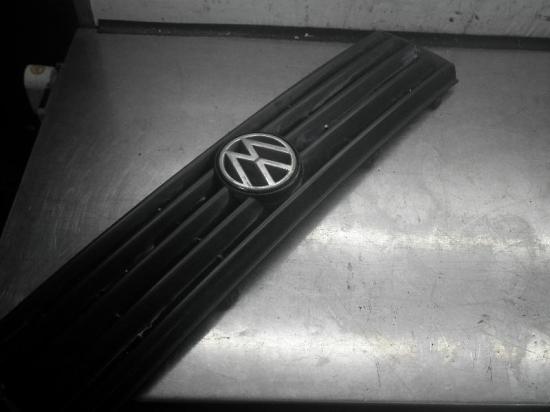 Kühlergrill VW Polo II Coupe (80, 86C) 867 853 653 G 01C Bild Kühlergrill VW Polo II Coupe (80, 86C) 867 853 653 G 01C