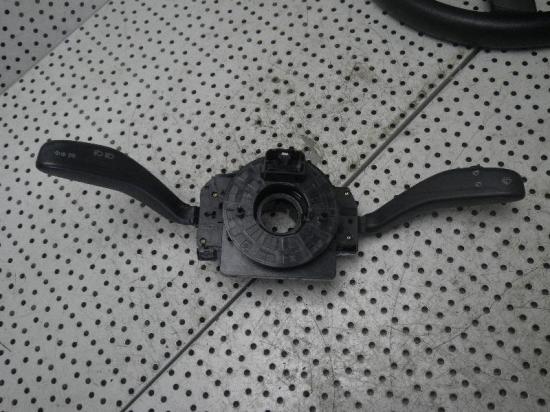 Lenkstockschalter VW Polo IV (9N, 9A) Bild Lenkstockschalter VW Polo IV (9N, 9A)