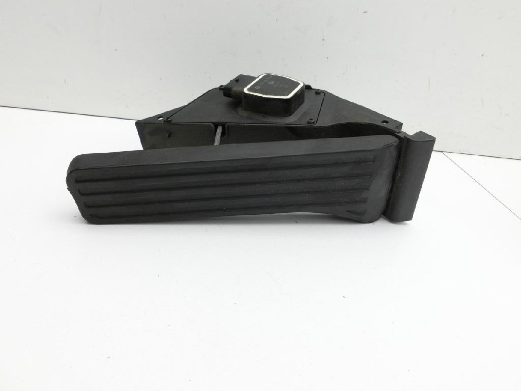 Mercedes E350 A207 10-13 CDI 3,0 170KW Gaspedal Pedal Gaswertgeber