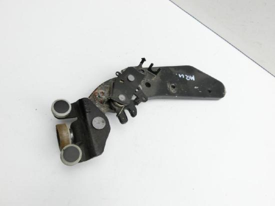 Mercedes W447 W640 Vito 14-19 lang Führungsrolle für Schiebetür Rechts Mitte Unten Bild Mercedes W447 W640 Vito 14-19 lang Führungsrolle für Schiebetür Rechts Mitte Unten
