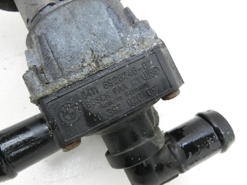 BMW E91 3er 320i 06-08 2,0 110KW Umwelzpumpe Heizung Pumpe Zusatzpumpe