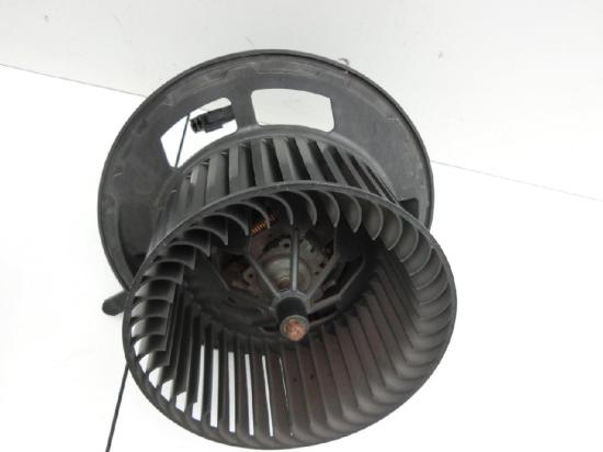 BMW E91 320D LCI 09-13 Gebl?semotor L?ftermotor Heizungsgebl?se Bild BMW E91 320D LCI 09-13 Gebl?semotor L?ftermotor Heizungsgebl?se