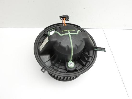 BMW E91 330XD 05-08 Gebl?semotor L?ftermotor Heizungsgebl?se Bild BMW E91 330XD 05-08 Gebl?semotor L?ftermotor Heizungsgebl?se
