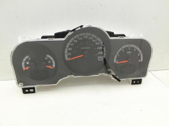 Dodge Nitro 06-10 CRD 2,8 130KW Kombiinstrument Tacho Bild Dodge Nitro 06-10 CRD 2,8 130KW Kombiinstrument Tacho