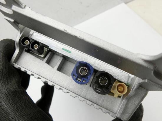 BMW E91 318D LCi 08-13 Verst?rker Endstufe f?r Soundsystem Bild BMW E91 318D LCi 08-13 Verst?rker Endstufe f?r Soundsystem