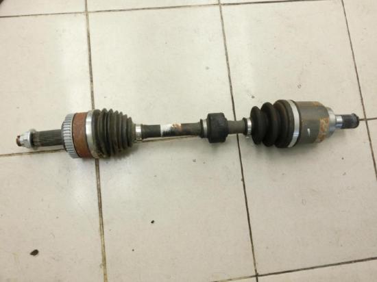 Hyundai IX35 LM 09-13 CRDi 2,0 100KW Autom Antriebswelle Gelenkwelle Links Vorne Bild Hyundai IX35 LM 09-13 CRDi 2,0 100KW Autom Antriebswelle Gelenkwelle Links Vorne