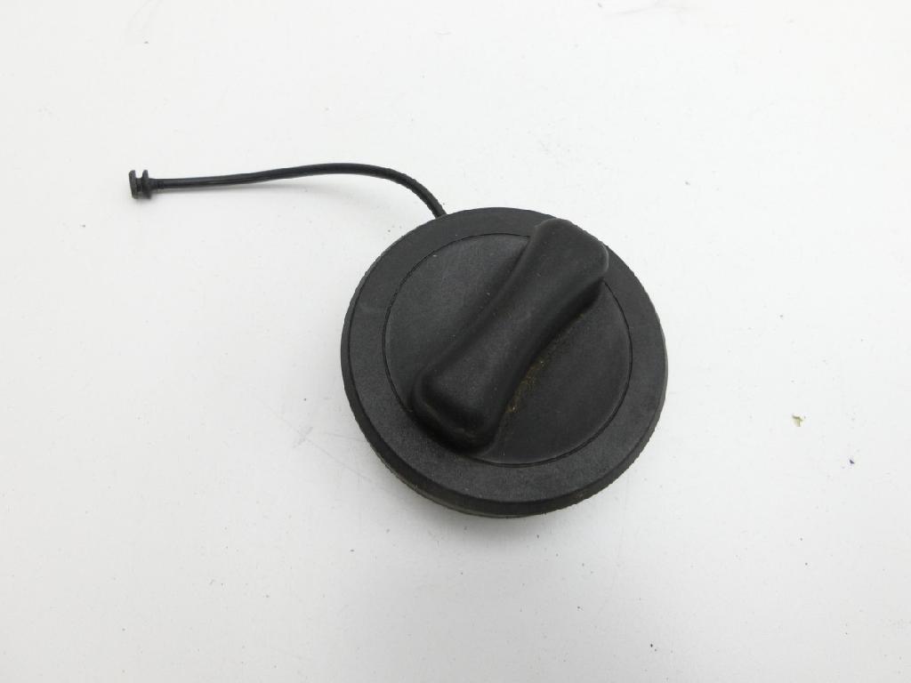 Mercedes C205 C400 15-18 Einfüllverschluss Schraubverschluss Tankdeckel Verschluss Tankverschluss
