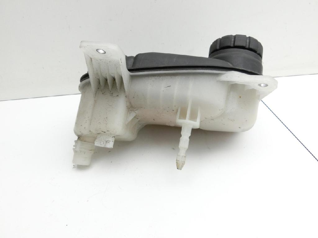 Mercedes W447 W640 Vito 14-19 CDI 1,6 84KW Ausgleichsbehälter für Kühlmittel Bild Mercedes W447 W640 Vito 14-19 CDI 1,6 84KW Ausgleichsbehälter für Kühlmittel