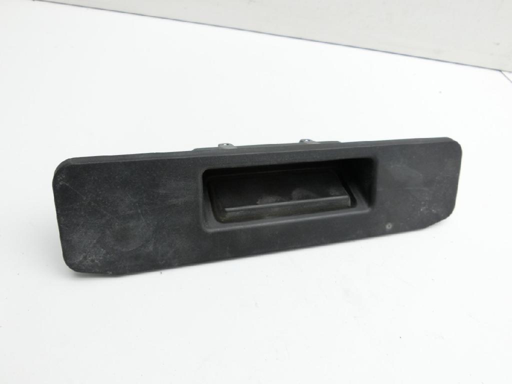 Mercedes W447 W640 Vito 14-19 lang Griffleiste Griff aussen für Heckklappe Bild Mercedes W447 W640 Vito 14-19 lang Griffleiste Griff aussen für Heckklappe