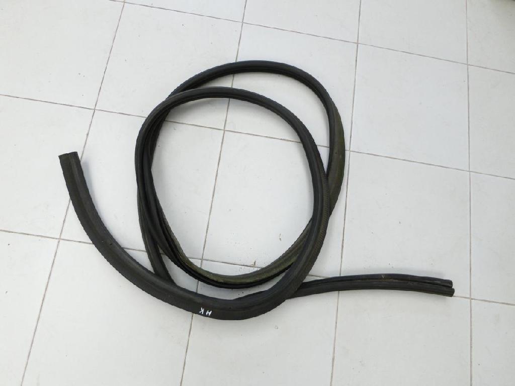 Dodge Nitro 06-10 Dichtung Rahmen für Heckklappe Kofferraum Bild Dodge Nitro 06-10 Dichtung Rahmen für Heckklappe Kofferraum