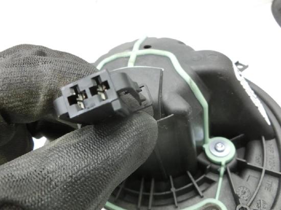 BMW E91 318D LCi 08-13 Gebl?semotor L?ftermotor Heizungsgebl?se Bild BMW E91 318D LCi 08-13 Gebl?semotor L?ftermotor Heizungsgebl?se