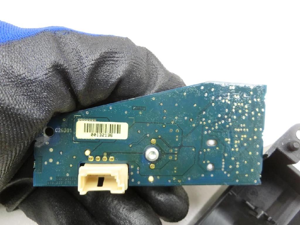 BMW E93 330I 07-13 Relais Wegfahrsperre Lenkradschloss Bild BMW E93 330I 07-13 Relais Wegfahrsperre Lenkradschloss