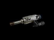 VW Golf 7 VII 5G 12-17 TSI 1,2 77KW Injektor Einspritzdüse Zyl.3