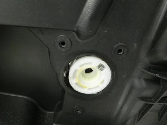 Dodge Nitro 06-10 Fensterheber o. FH-Motor Rechts Vorne Bild Dodge Nitro 06-10 Fensterheber o. FH-Motor Rechts Vorne