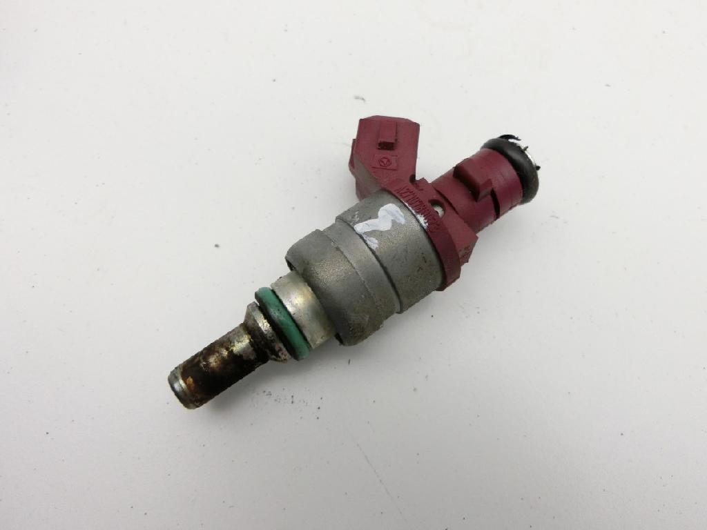 Mercedes CLC 180 K CL203 08-11 1,8 105KW Injektor Einspritzdüse Zyl.3